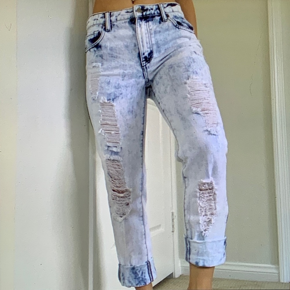ACID WASH JEANS - Picture 2 of 8